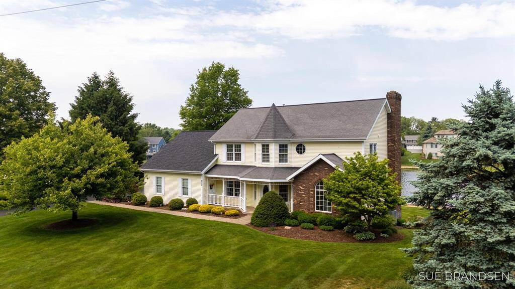 933 Meadow Ridge Drive, Park Twp, MI 49424