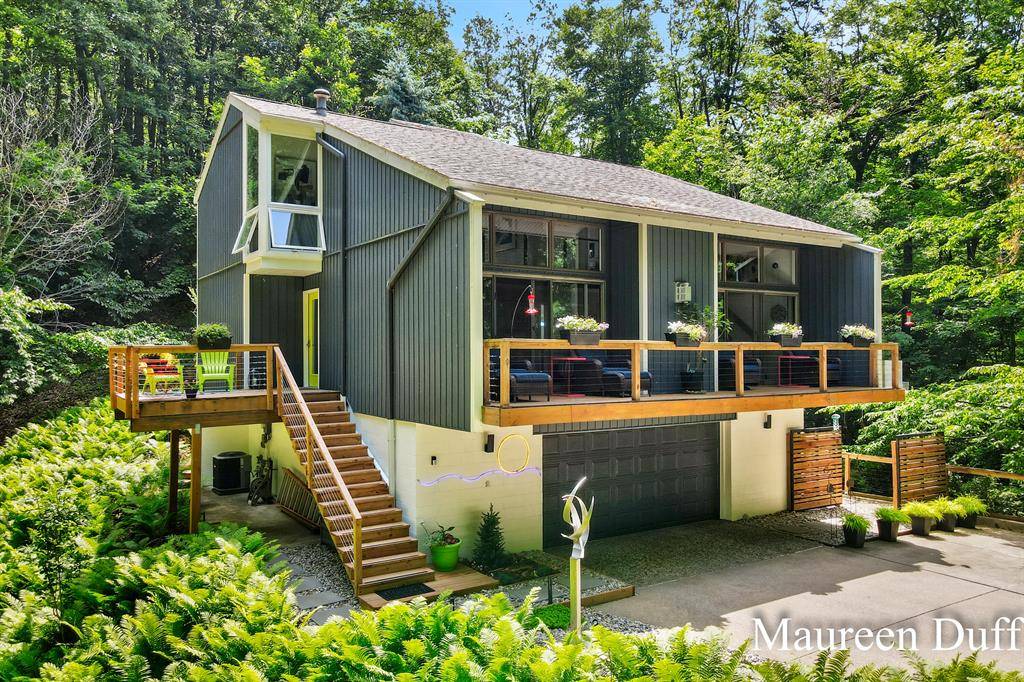 18180 N Shore Estates Road, Spring Lake Twp, MI 49456