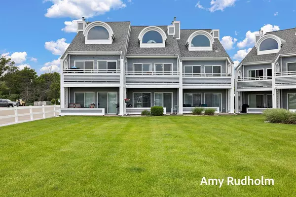 104 Millpoint Drive 4,  Spring Lake Vlg,  MI 49456