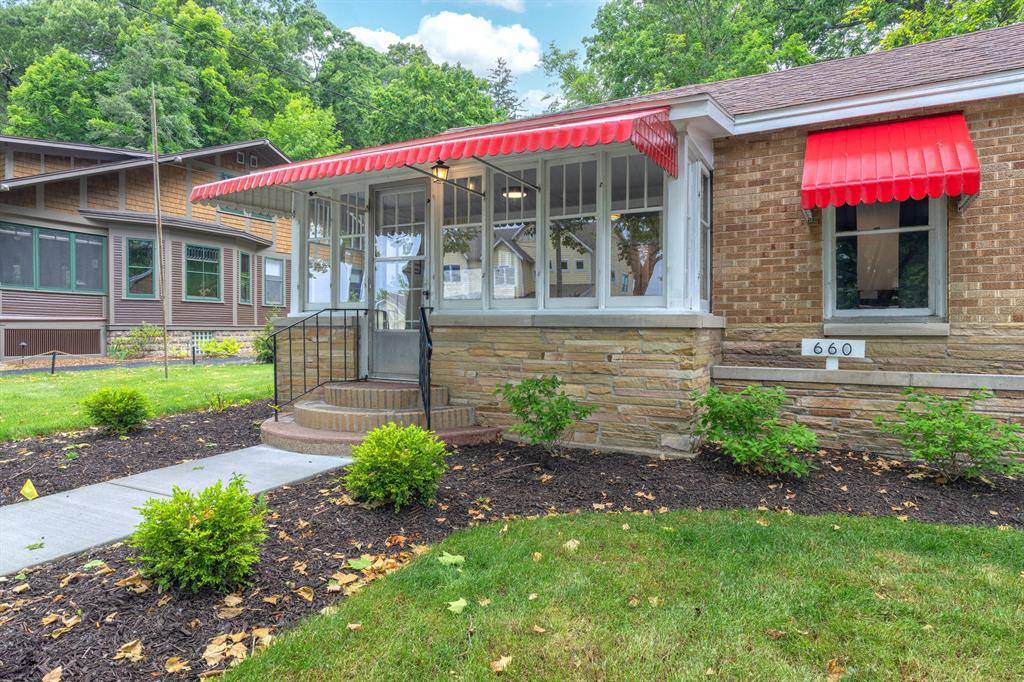 Saugatuck, MI 49453,678 Lake Street