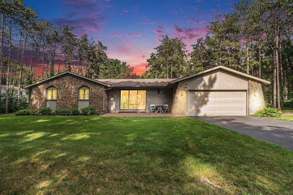 4100 Estate Drive, Park Twp, MI 49424