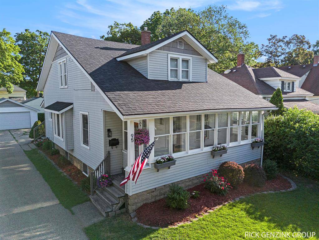 95 E 24th Street, Holland, MI 49423