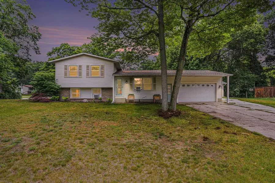 15485 Kelly Street, Spring Lake Twp, MI 49456