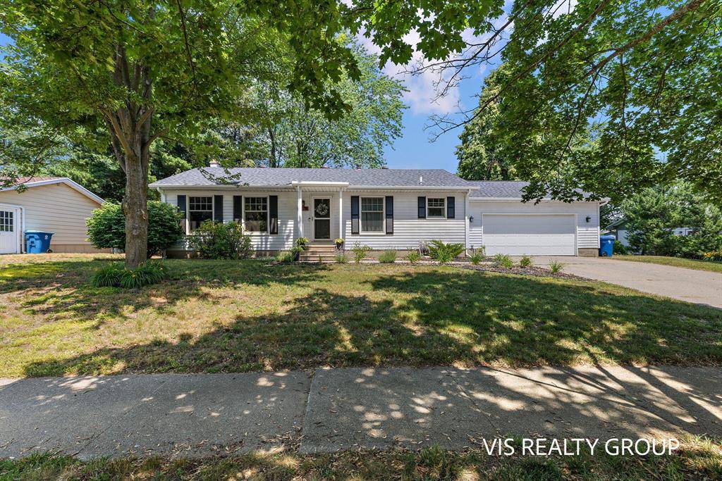 1319 Oakes Avenue, Grand Haven, MI 49417