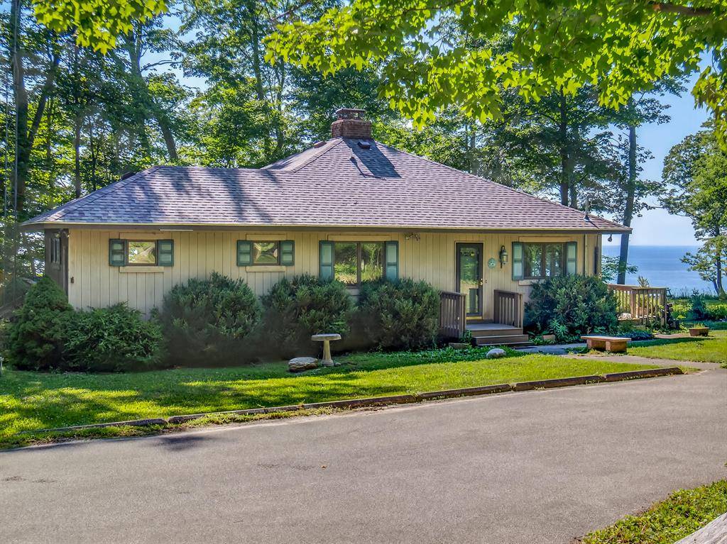 4569 S Lakeshore Drive, Summit Twp, MI 49431