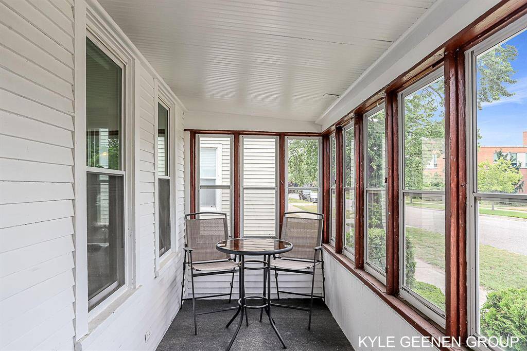 Holland, MI 49423,25 W 14th Street