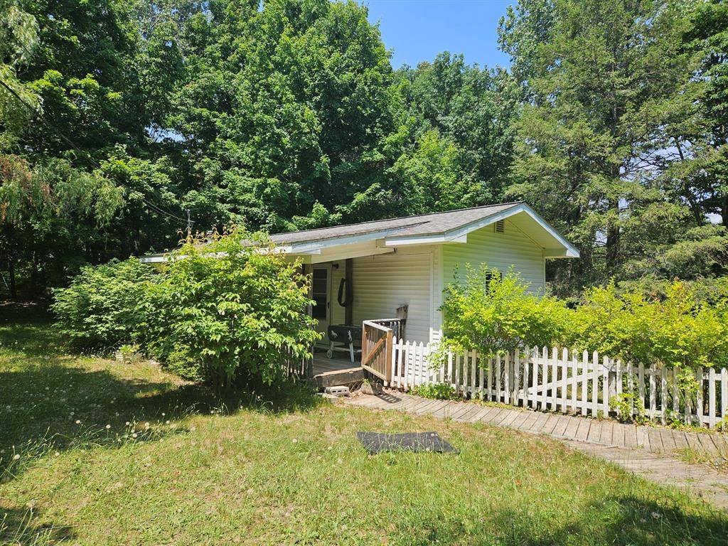 1936 W Cleveland, Grant Twp, MI 49446