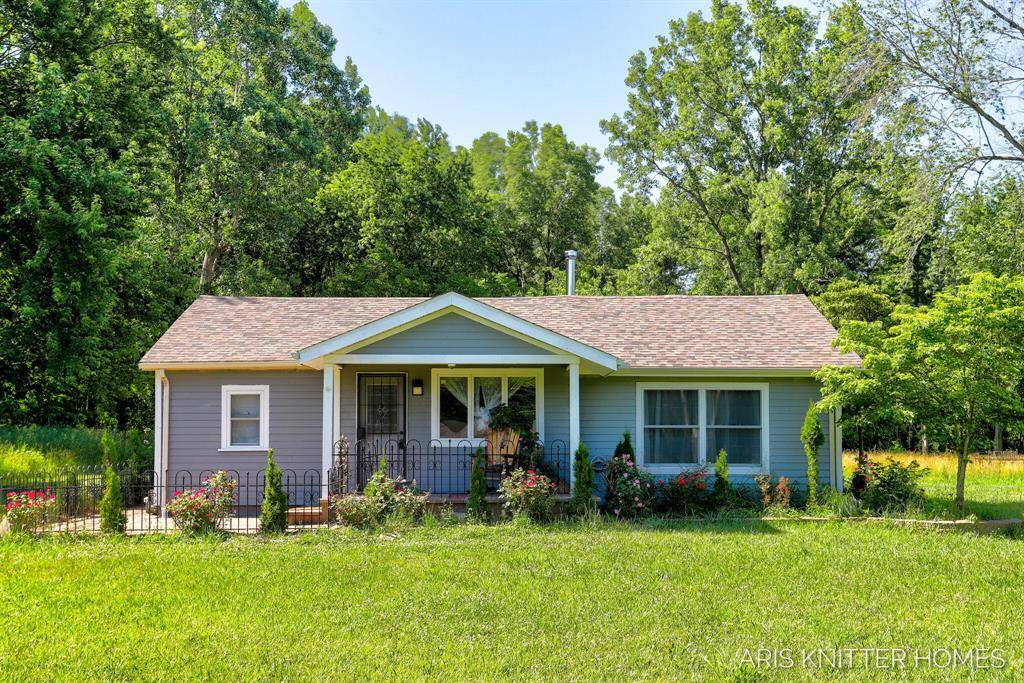 74213 10th Avenue, South Haven Twp, MI 49090