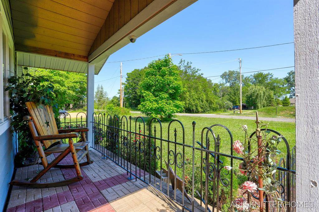 South Haven Twp, MI 49090,74213 10th Avenue