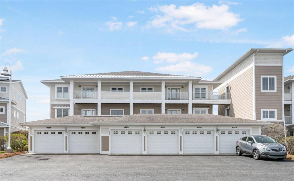 930 W Savidge Street 20,  Spring Lake Vlg,  MI 49456