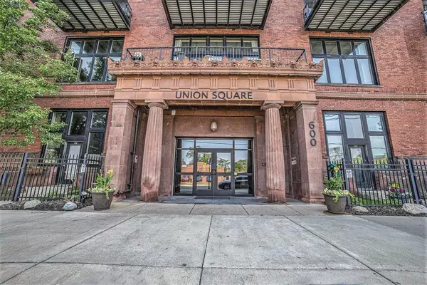 600 Broadway Avenue NW 402, Grand Rapids, MI 49504
