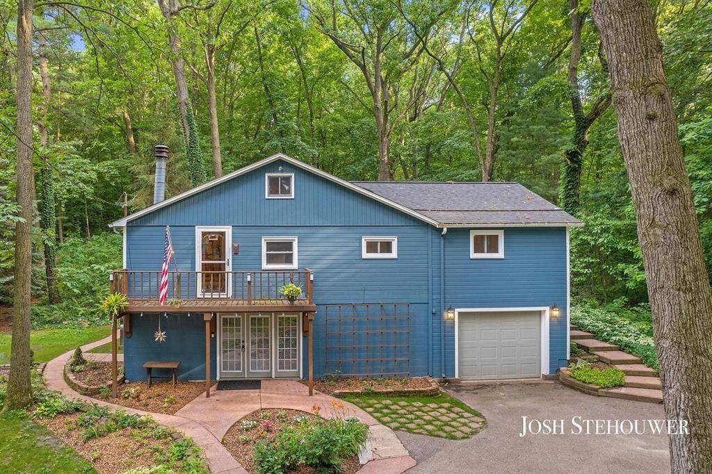 678 Pierce Road, Gun Plain Twp, MI 49080