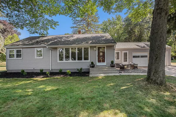 1239 Ione Avenue, Norton Shores, MI 49441