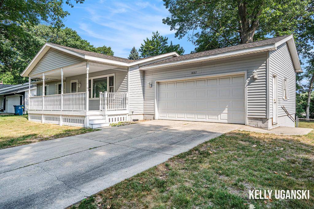 Norton Shores, MI 49441,1882 Bonneville