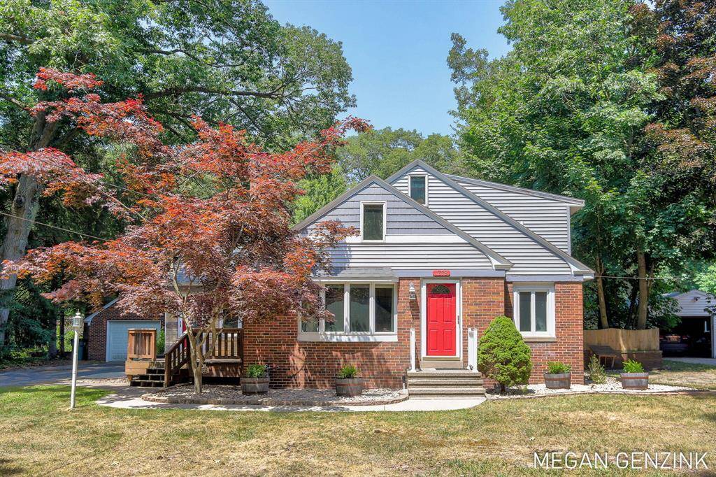 1378 Forest Prk Road, Norton Shores, MI 49441