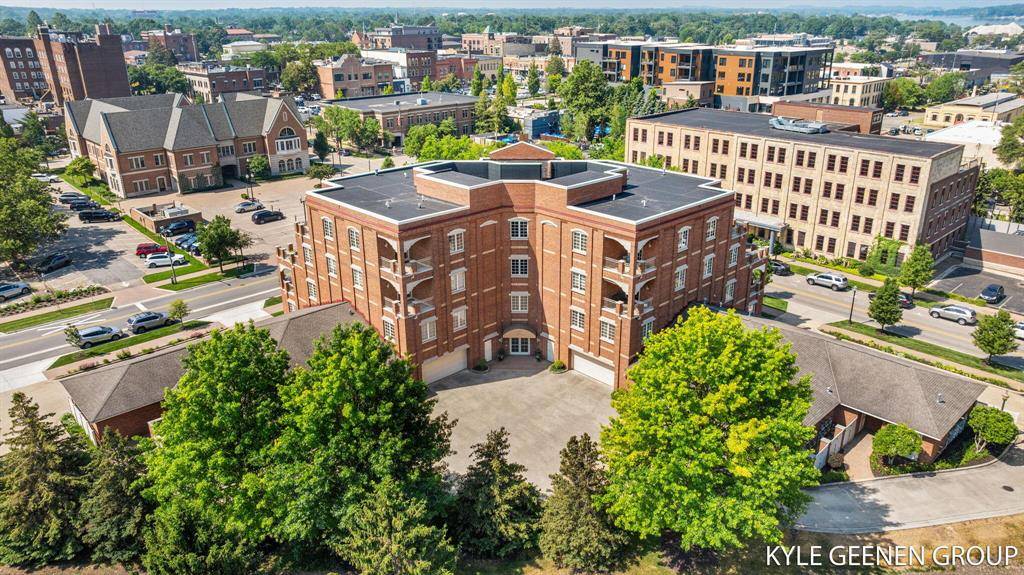 141 Central Avenue 210, Holland, MI 49423