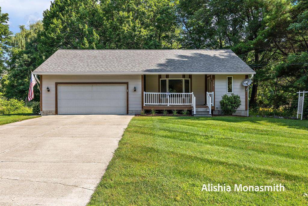 370 Pine Street, Fruitport Vlg, MI 49415