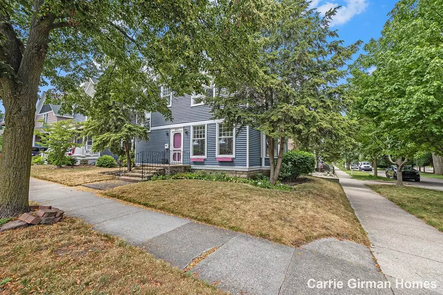 201 S 5th Street, Grand Haven, MI 49417