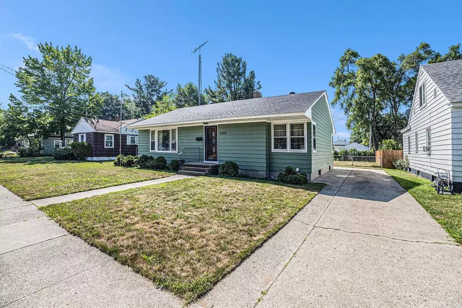 1229 Amity Avenue, Muskegon, MI 49442