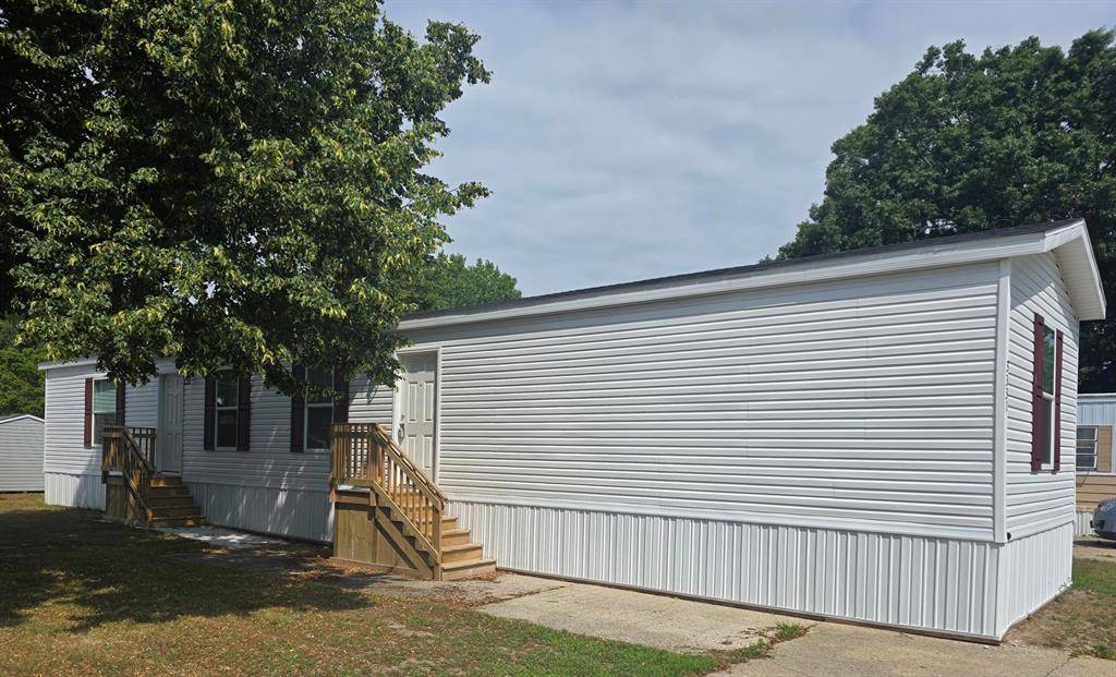 3331 Pinebrook Street 183, Fruitport Twp, MI 49444