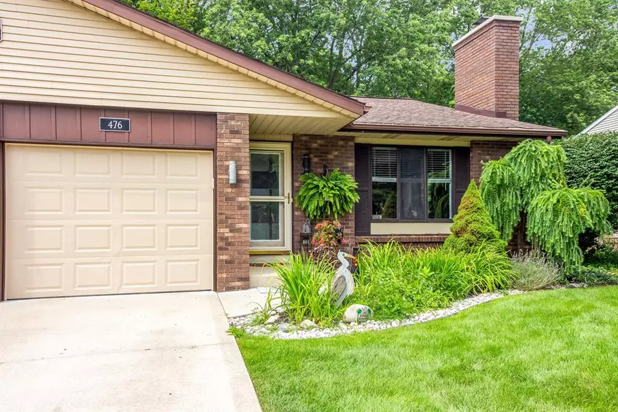 476 Amity Street 18, Douglas Vllg, MI 49406