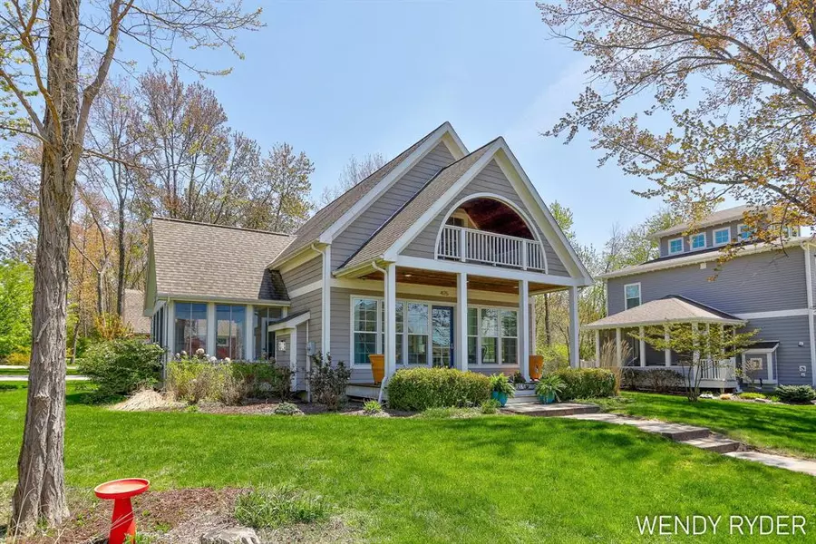 475 Lakeshore Drive, Casco Twp, MI 49090