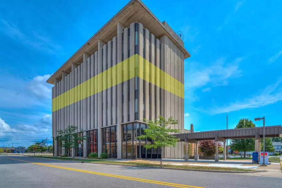 221 W Webster Avenue 514, Muskegon, MI 49440
