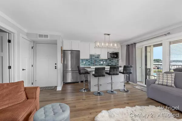 Saugatuck, MI 49453,64 Griffith Street 1