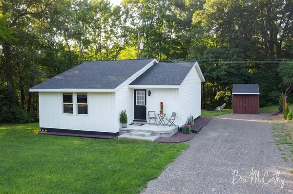 68 E River Road, Dalton Twp, MI 49445