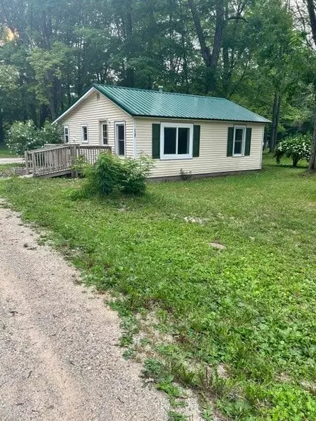 1137 S Bingham Avenue, Sherman Twp, MI 49349