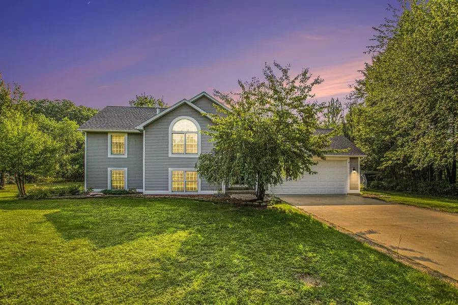 12100 Sarabeck Lane, Robinson Twp, MI 49417