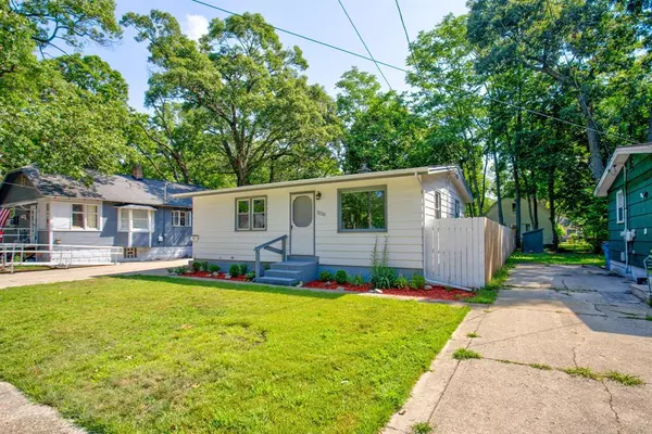 3220 7th Street, Muskegon Heights, MI 49444