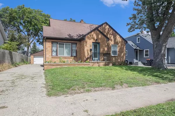 337 W 22nd Street, Holland, MI 49423