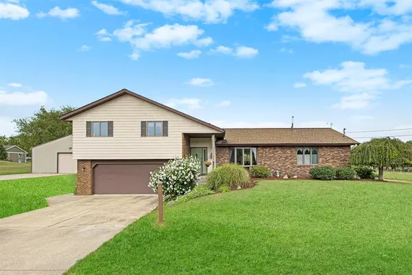 177 96th Ave, Holland Twp, MI 49424