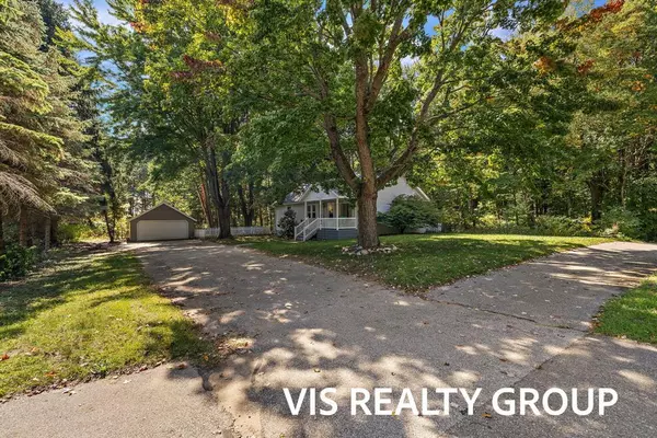 18046 Hickory Street, Spring Lake Twp, MI 49456