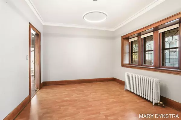 Grand Rapids, MI 49506,1019 Calvin Avenue SE