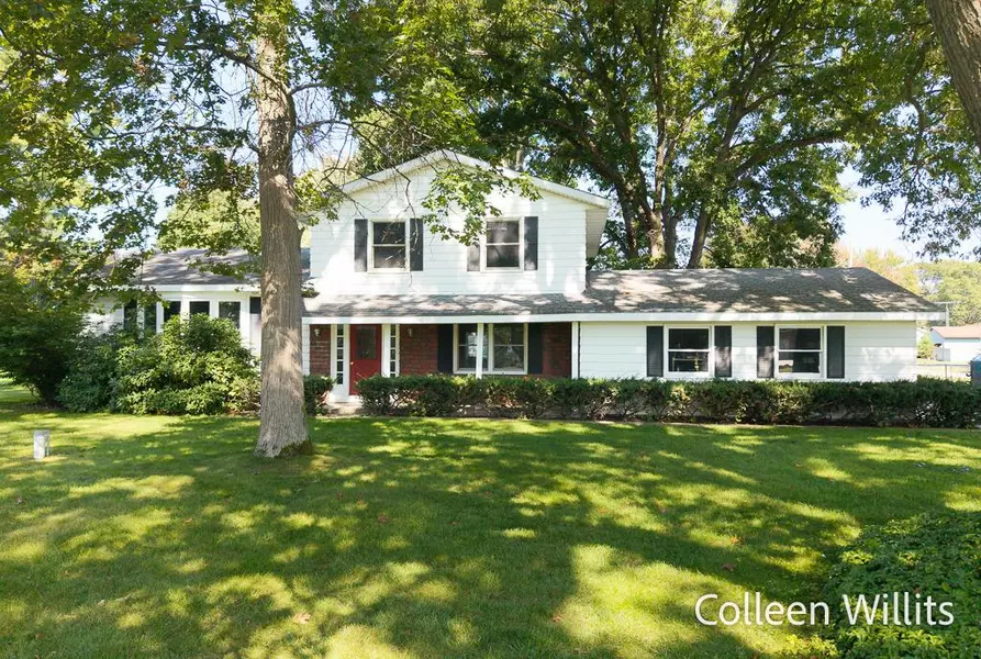 421 W Chadwick Drive, Laketon Twp, MI 49445