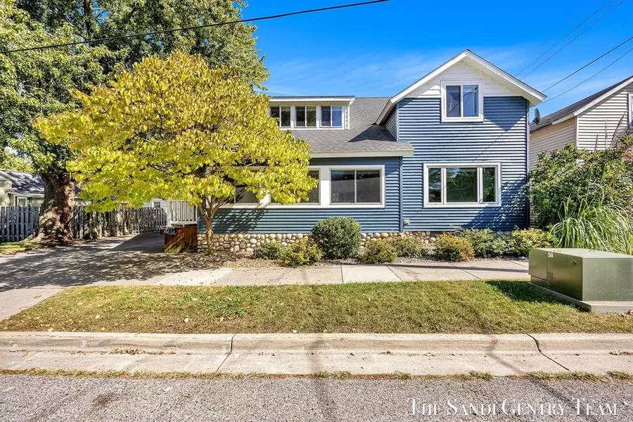 514 N 5th Street, Grand Haven, MI 49417