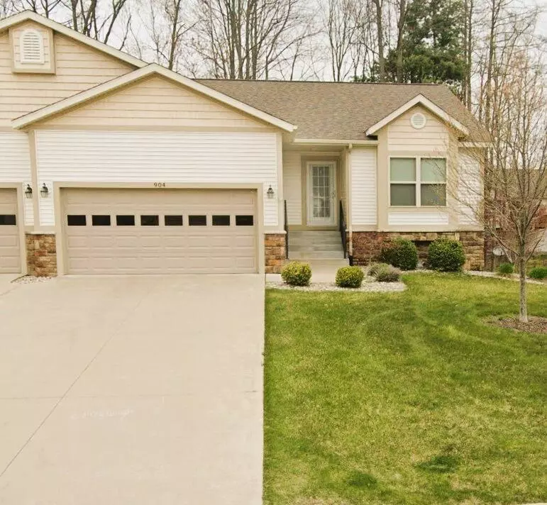 Norton Shores, MI 49441,904 S Sandalwood Circle