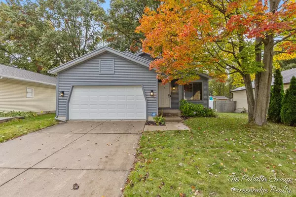5571 Osborne Avenue SE, Kentwood, MI 49548