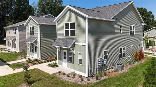 Holland, MI 49423,317 Vista Green Drive