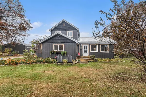 46961 8th Avenue, Columbia Twp, MI 49026