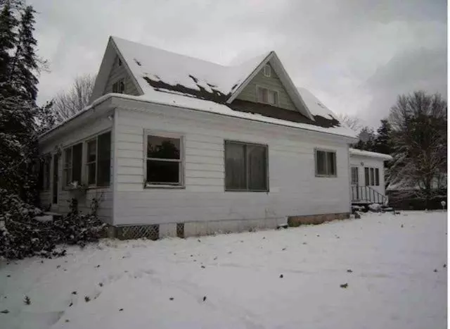 5958 S 200th Avenue, Richmond Twp, MI 49677