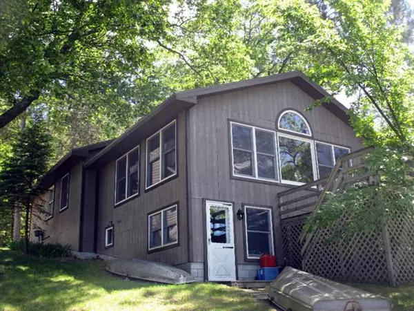 10209 E Blue Lake Drive, Mecosta, MI 49332