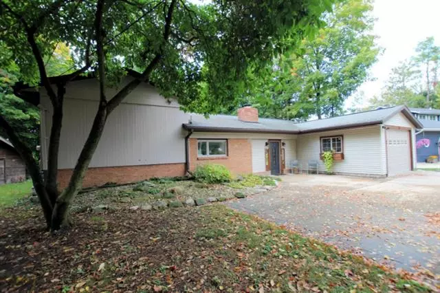 407 Vista Lane, Dayton Twp, MI 49412