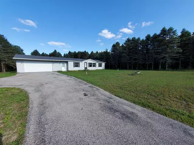 9095 N 1 Road, Copemish, MI 49625