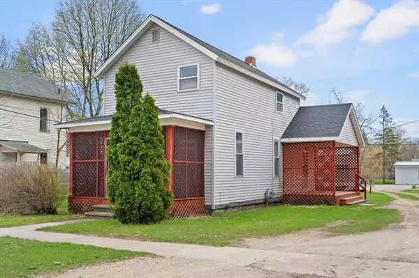 109 E Todd Avenue, Reed City, MI 49677