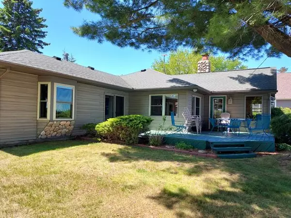 Orient Twp, MI 49679,5492 TIMBERBEND Road