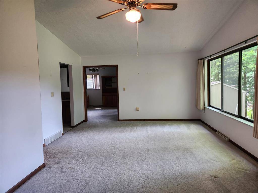 Edenville Twp, MI 48657,938 W Francis Shores Ave