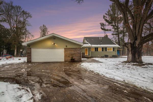 20574 Indian Drive, Paris, MI 49338